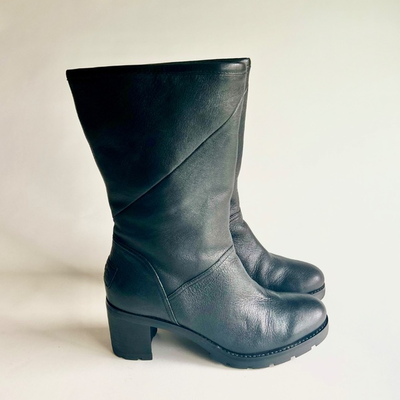 UGG Black Genuine Leather Sheepskin Lining Heel Mid Calf Boots size 9 - Picture 2 of 16